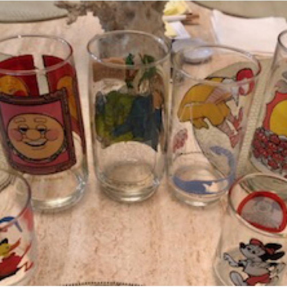 Vintage glasses, France, McDonald’s, Burger King, Disney count 6 - Picture 2 of 4